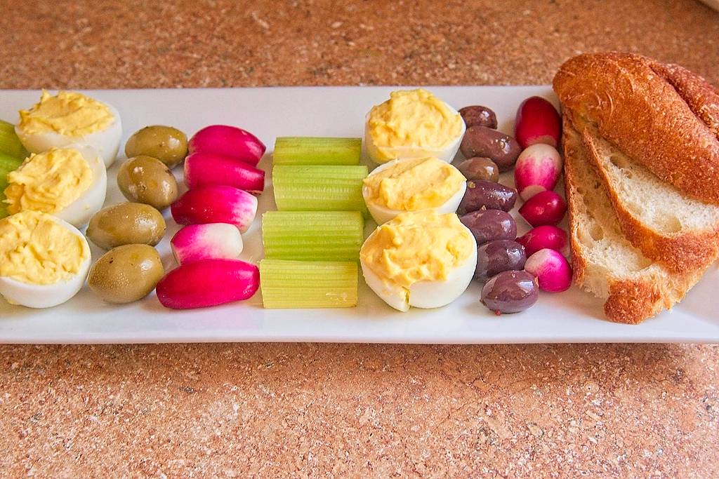 oeufs-farcis-crud_4814
