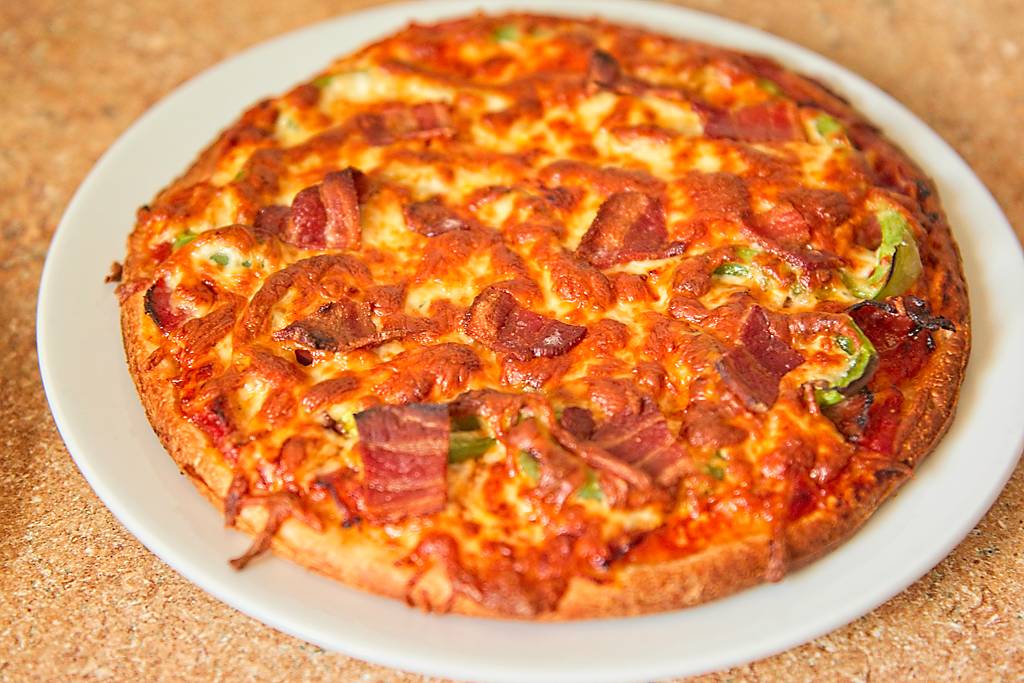 piz-bacon-sm-m_6671